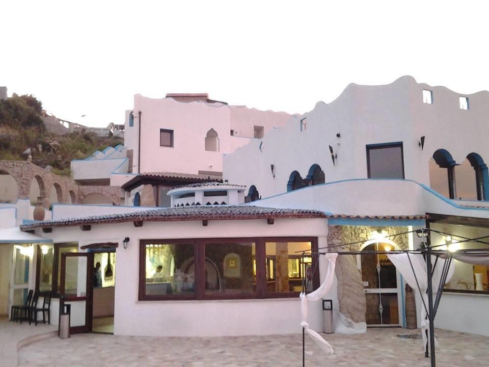 Hotel Dello Gnu San Pasquale Bagian luar foto